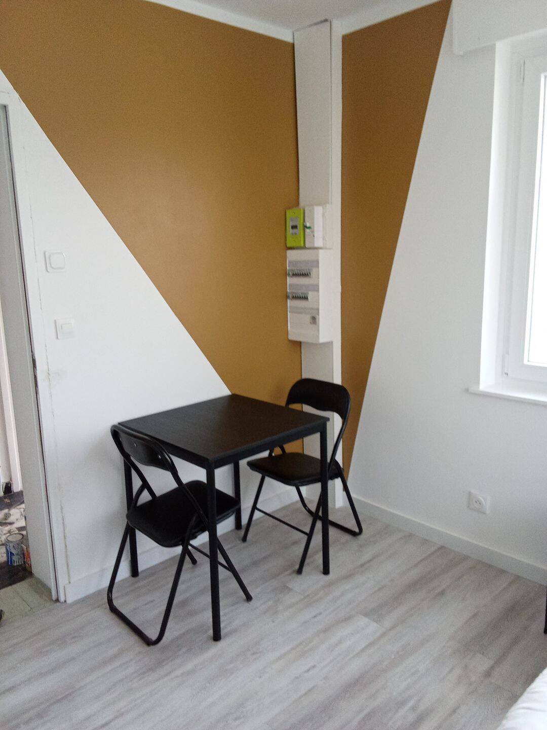 Appartement 1 pièce 11 m² · à Aulnoy-lez-Valenciennes · 10,7 m² · 340 €