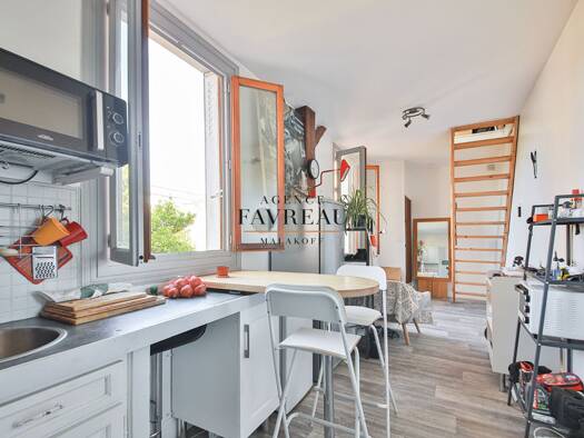 Duplex à vendre 205 000 € 2 pièces 1 chambre 31 m² Étage 2/2 Les Fosses Rouges Malakoff 92240