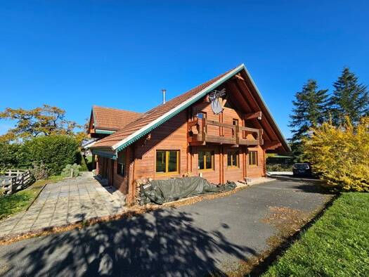 Chalet à vendre 259 000 € 5 pièces 3 chambres 160 m² 2 860 m² de terrain Vaxoncourt 88330