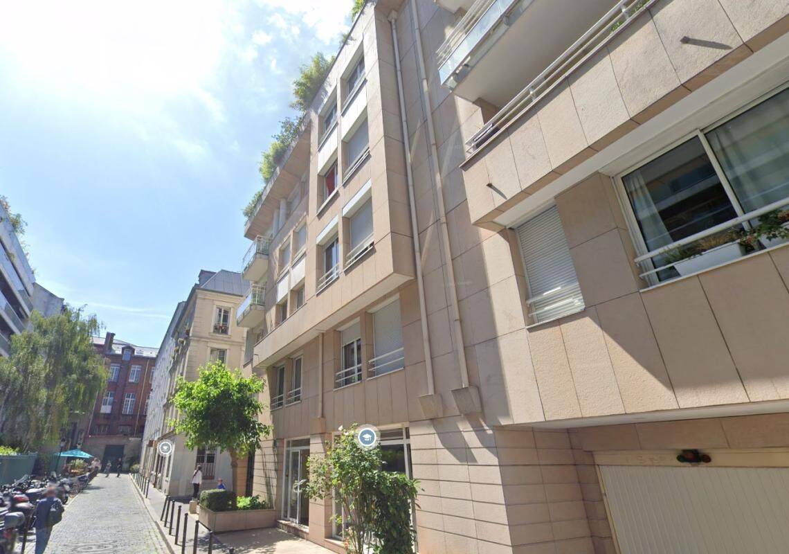 Appartement 4 pièces 92 m² · à Paris 11ème Arrondissement · 92 m² · 2 548 €