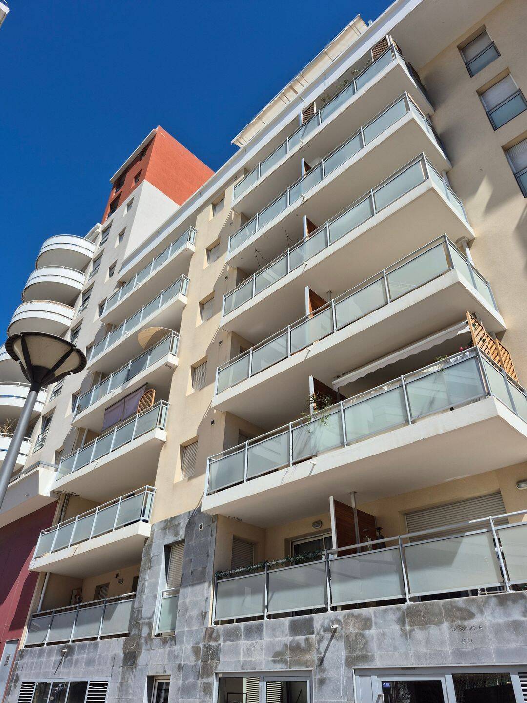 Appartement 2 pièces 46 m² · à Marseille 8ème Arrondissement · 46 m² · 761 €/mois