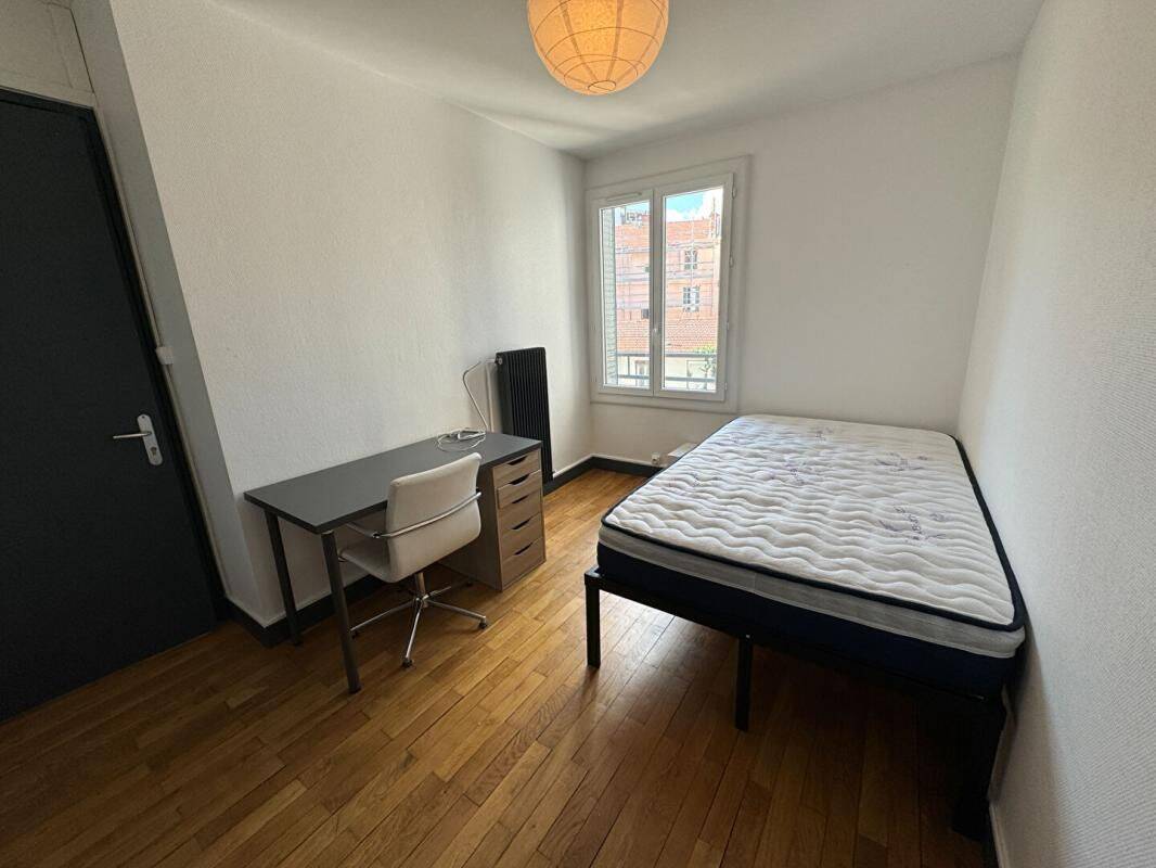 4 pièces 68 m² · à Villeurbanne · 68 m² · 475 €