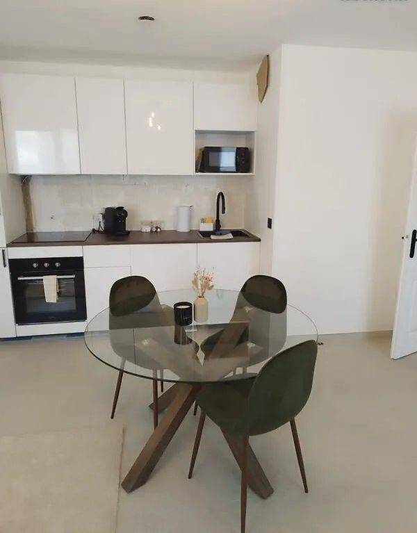 Appartement 2 pièces 42 m² · à Marseille 8ème Arrondissement · 42 m² · 1 190 €