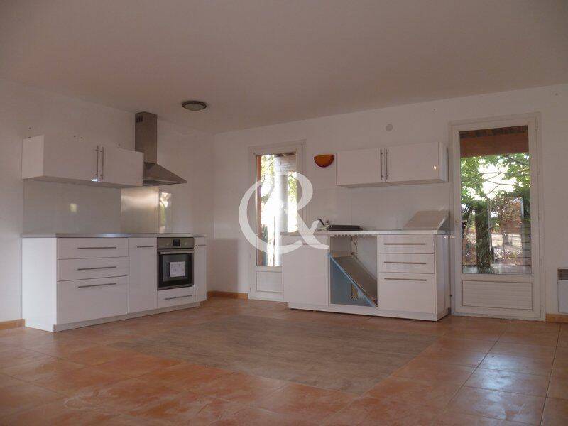 Maison 4 pièces 89 m² · à Hyères · 88,7 m² · 1 355 €