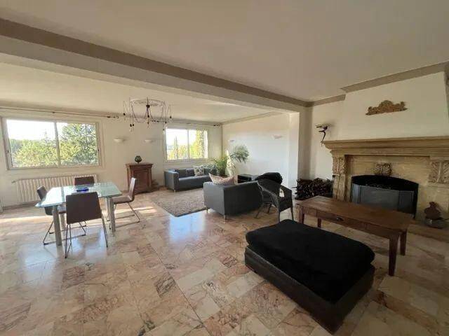 Maison 5 pièces 155 m² · à Aix-en-Provence · 155 m² · 2 600 €/mois