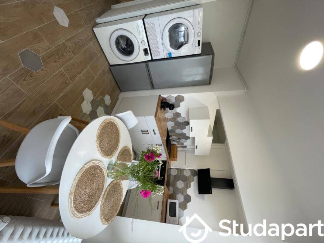 1 pièce 12 m² · à Toulouse · 12 m² · 490 €
