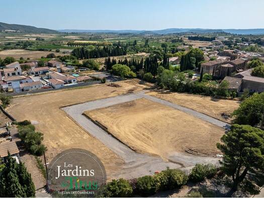 Terrain constructible à vendre 106 500 € 820 m² de terrain Thézan-des-Corbières 11200