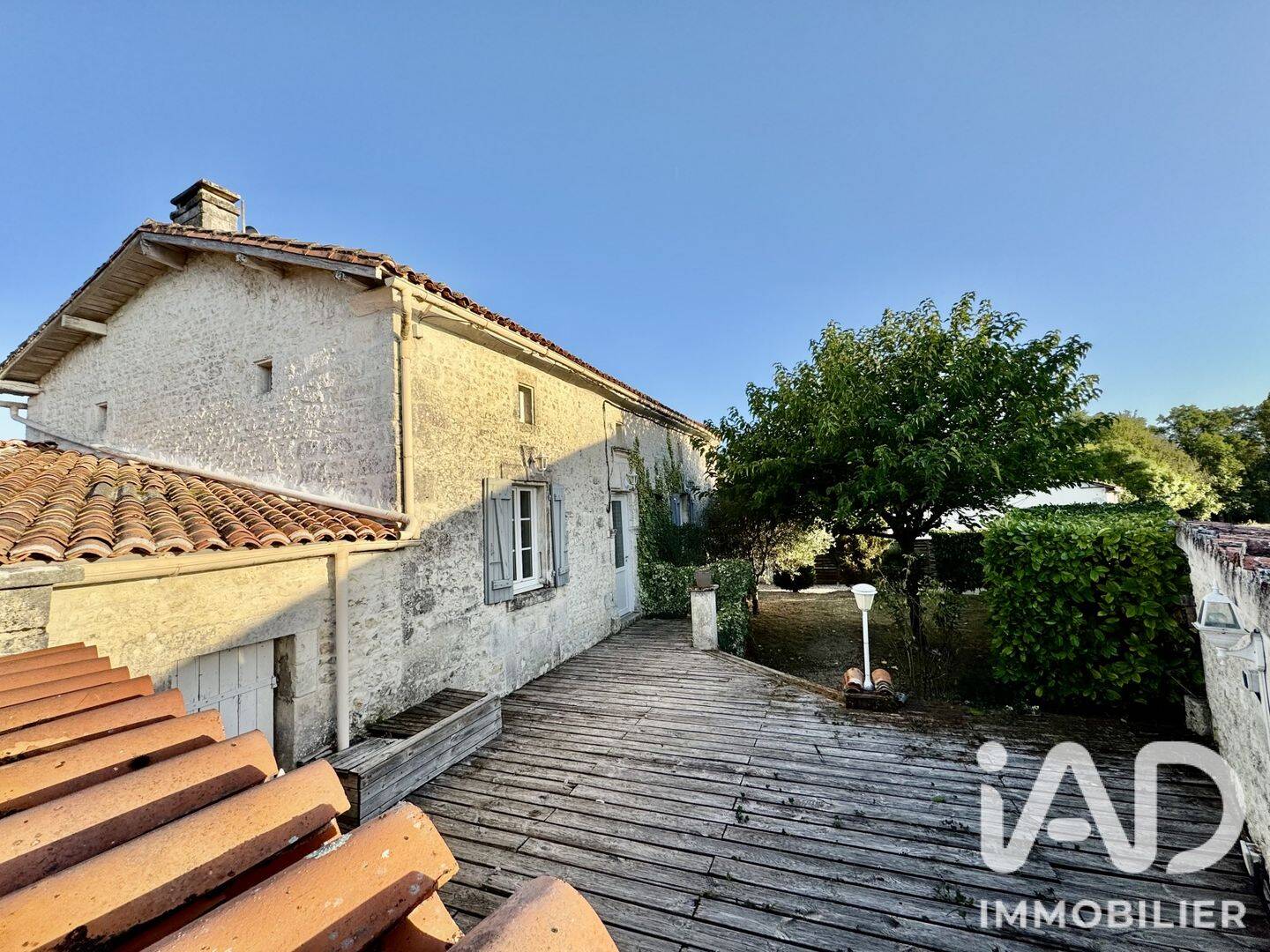 Maison 6 pièces 130 m² · à Bellevigne · 130 m² · 176 000 €