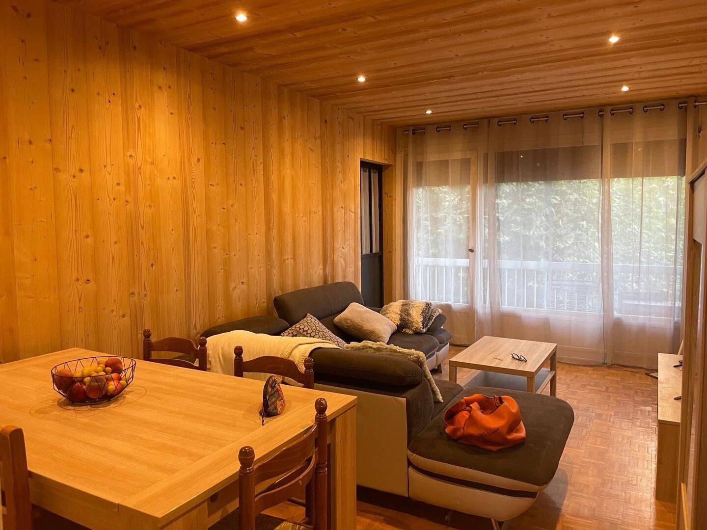 Appartement 3 pièces 75 m² · à Annecy · 75 m² · 1 300 €