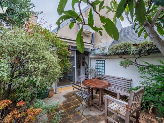 Duplex à vendre 2 439 300 € 5 pièces 2 chambres 161,3 m² Étage 6/6 Paris 3ème arrondissement 75003