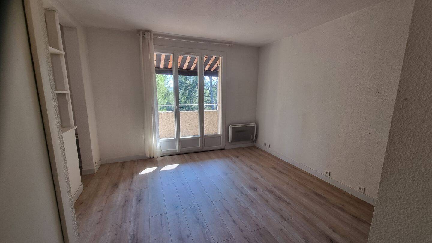 Appartement 2 pièces 30 m² · à La Ciotat · 30,3 m² · 900 €