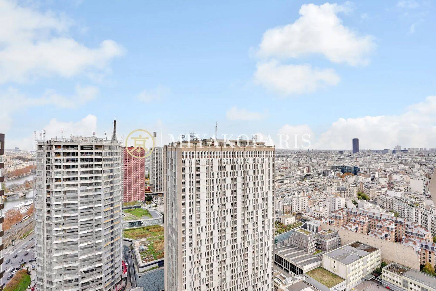 Appartement 4 pièces 112 m² · à Paris 15ème Arrondissement · 112 m² · 940 000 €