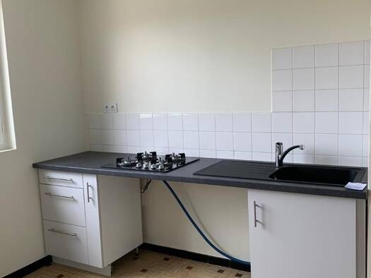 Appartement à louer 690 € 4 pièces 2 chambres 80 m² 2ème étage Beauregard Montbrison 42600