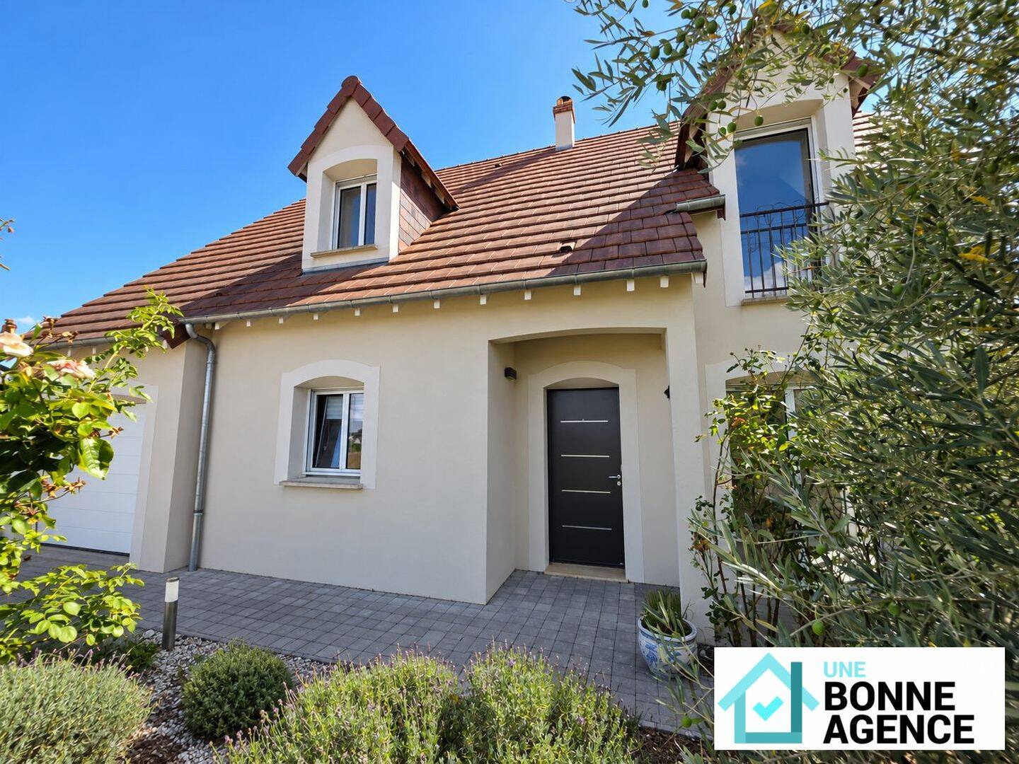 Maison 6 pièces 121 m² · à Montlouis-sur-Loire · 120,9 m² · 344 900 €