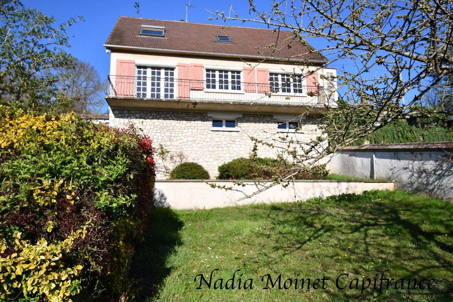 Maison 4 pièces 118 m² · à Coulombs · 118 m² · 194 000 €