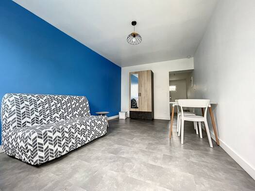 Appartement à louer 400 € 1 pièce 21 m² RDC Ergue Armel Quimper 29000