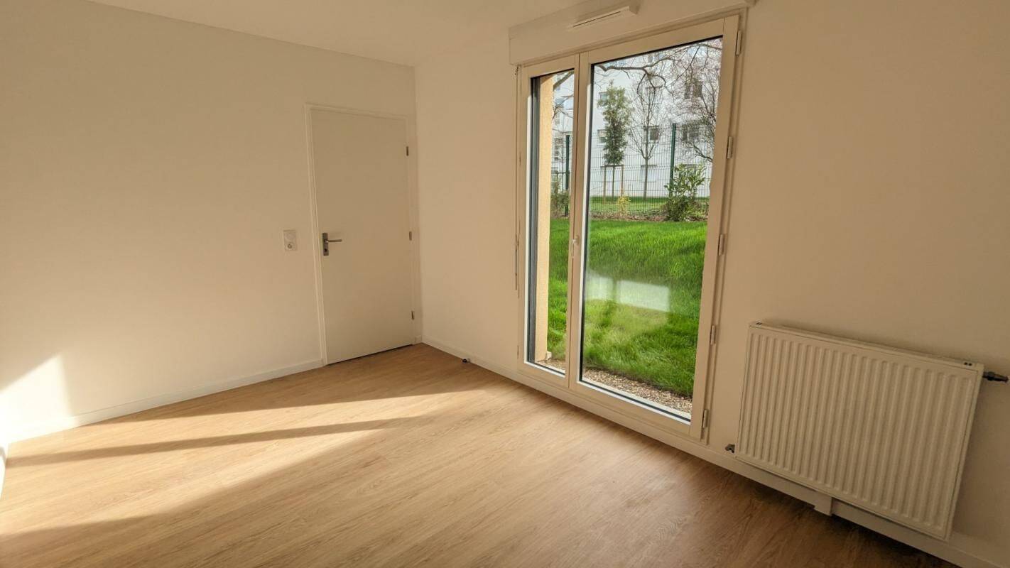 Appartement 2 pièces 42 m² · à Châtenay-Malabry · 42 m² · 1 026 €