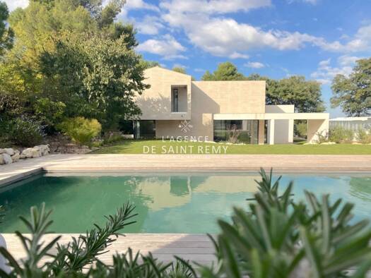 Villa à vendre 2 395 000 € 1 pièce 5 chambres 200 m² 1 250 m² de terrain Ceinture-Centre Ville Saint-Rémy-de-Provence 13210