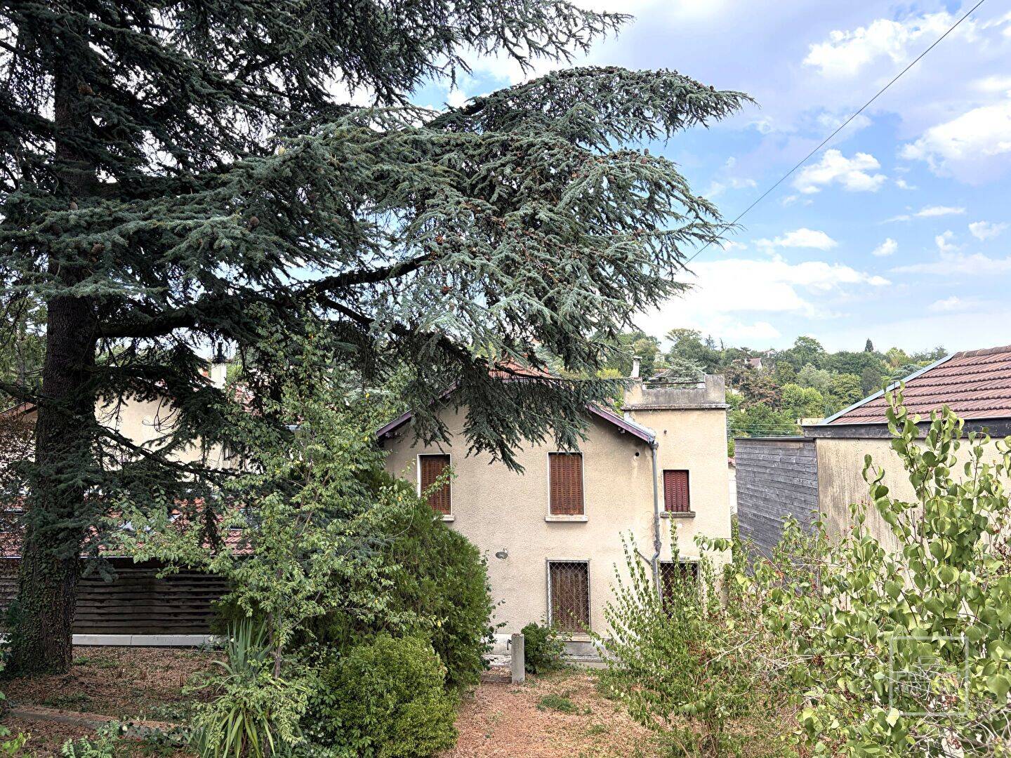 Maison 6 pièces 112 m² · à Rillieux-la-Pape · 112 m² · 343 000 €
