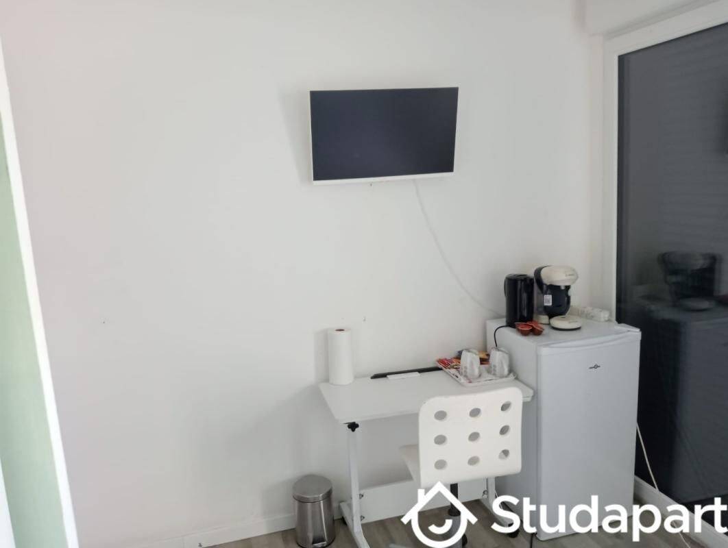 1 pièce 14 m² · à Antony · 14 m² · 630 €/mois
