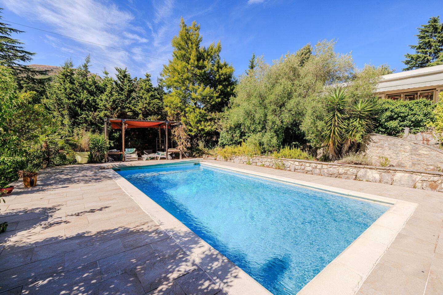 Maison 4 pièces 140 m² · à Vence · 140 m² · 750 000 €