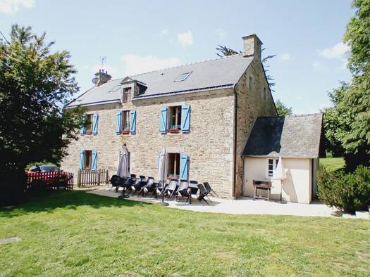 Maison à vendre 600 000 € 11 pièces 8 chambres 265 m² 2 500 m² de terrain Bourg Languidic 56440