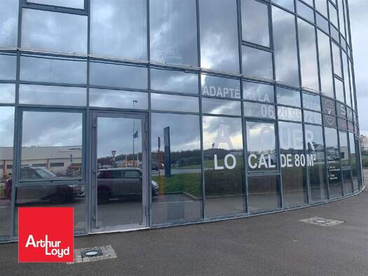 Local commercial à louer 1 326 € 80 m² de surface de vente Nogent-le-Phaye 28630