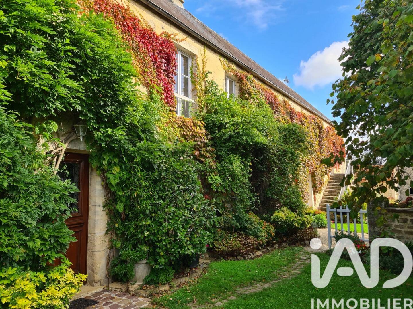 Maison 8 pièces 323 m² · à Vaux-sur-Aure · 323 m² · 739 000 €