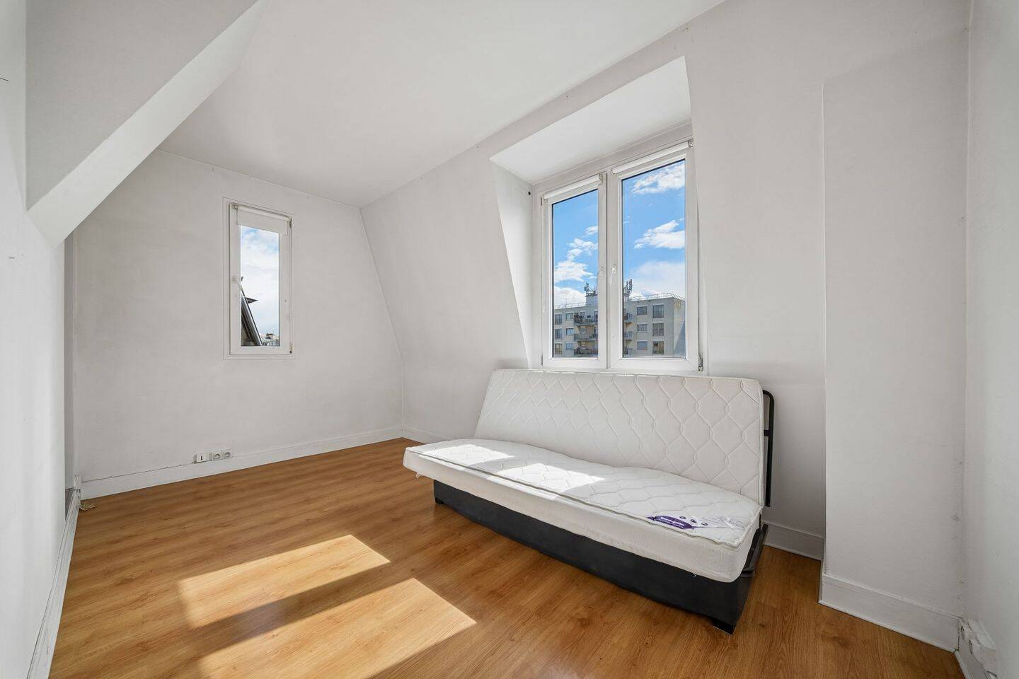 Appartement 2 pièces 29 m² · à Paris 18ème Arrondissement · 29 m² · 215 000 €