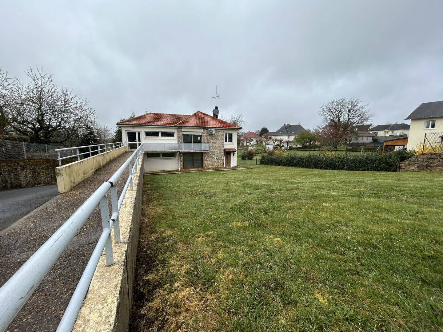 Maison 8 pièces 150 m² · à Seilhac · 150 m² · 164 300 €
