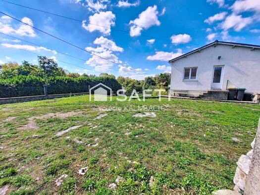 Maison de plain-pied à vendre 138 300 € 7 pièces 3 chambres 132 m² 1 308 m² de terrain Boutiers-Saint-Trojan 16100