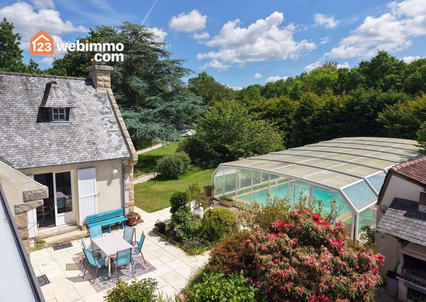 Maison 8 pièces 181 m² · à Ploumilliau · 181,4 m² · 326 950 €