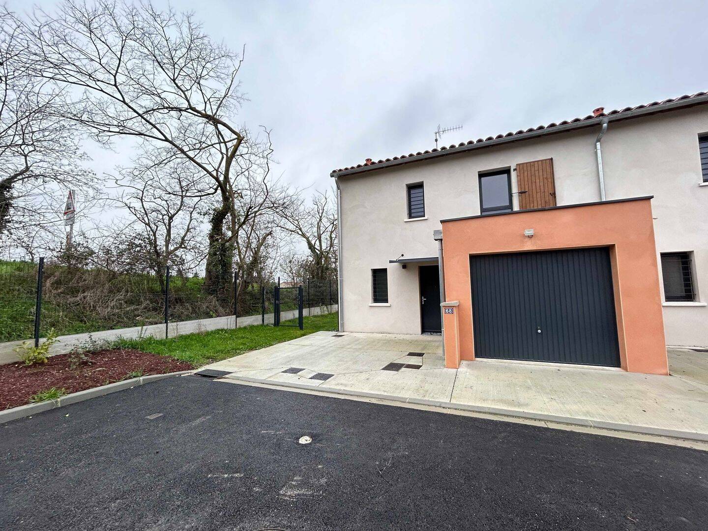 Maison 4 pièces 84 m² · à Baziège · 83,8 m² · 867 €