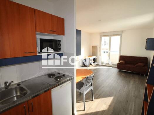 Appartement à louer - logement étudiant 380 € 1 pièce 17,4 m² 2ème étage Aristide-Briand Fontaine 38600