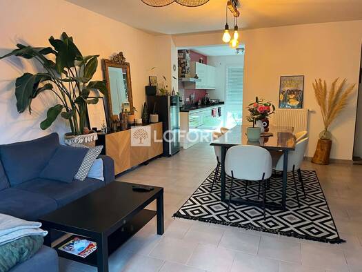 Appartement à louer 1 250 € 3 pièces 1 chambre 63 m² RDC Saint Lazare Vernon 27200