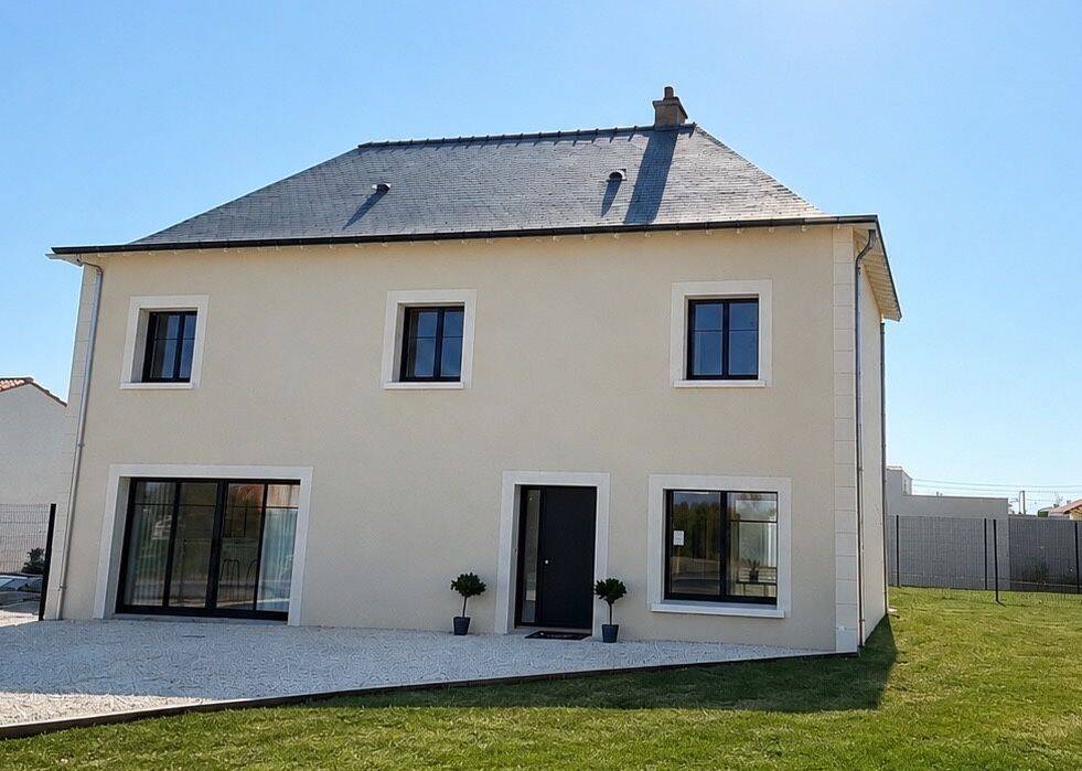 Maison 8 pièces 135 m² · à Saint-Julien-de-Concelles · 135 m² · 449 000 €