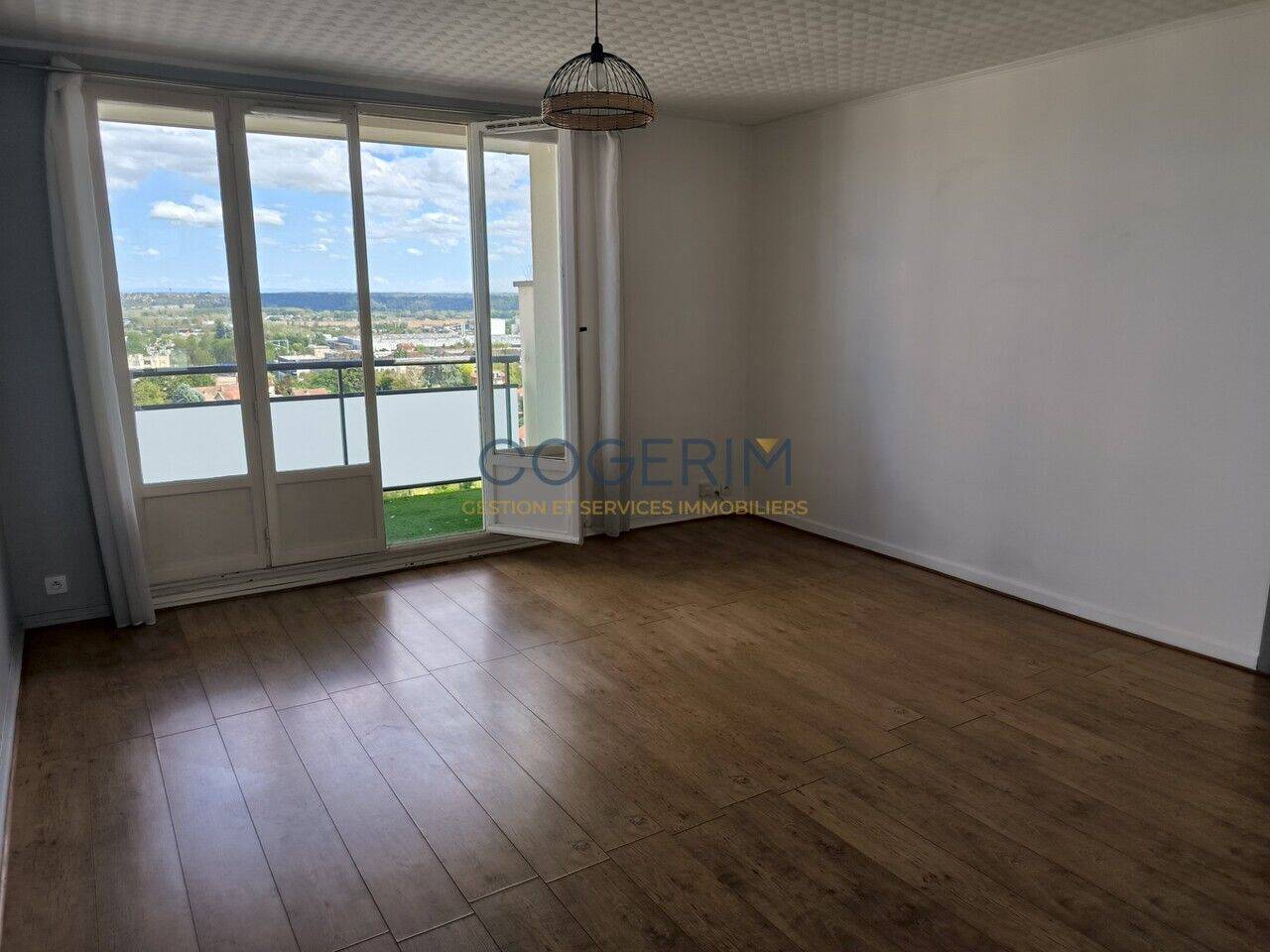 Appartement 3 pièces 55 m² · à Villefranche-sur-Saône · 55,3 m² · 576 €/mois
