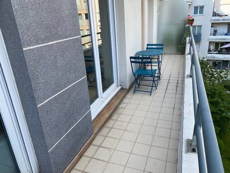Appartement à louer 1 400 € 2 pièces 1 chambre 42 m² 4ème étage Centre Ville Clichy 92110