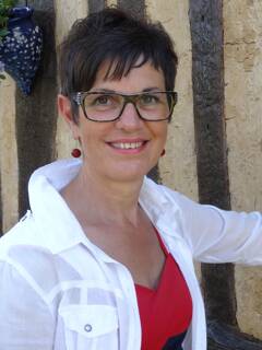 CapiFrance - Isabelle HEBERT logo