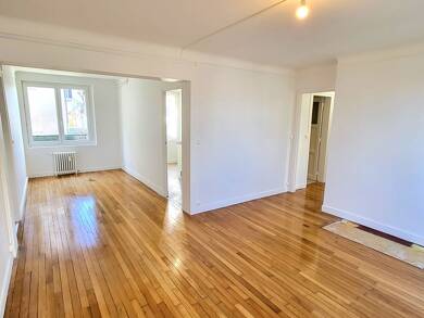 Appartement à louer 750 € 3 pièces 2 chambres 78 m² RDC/3 Charmilles Troyes 10000