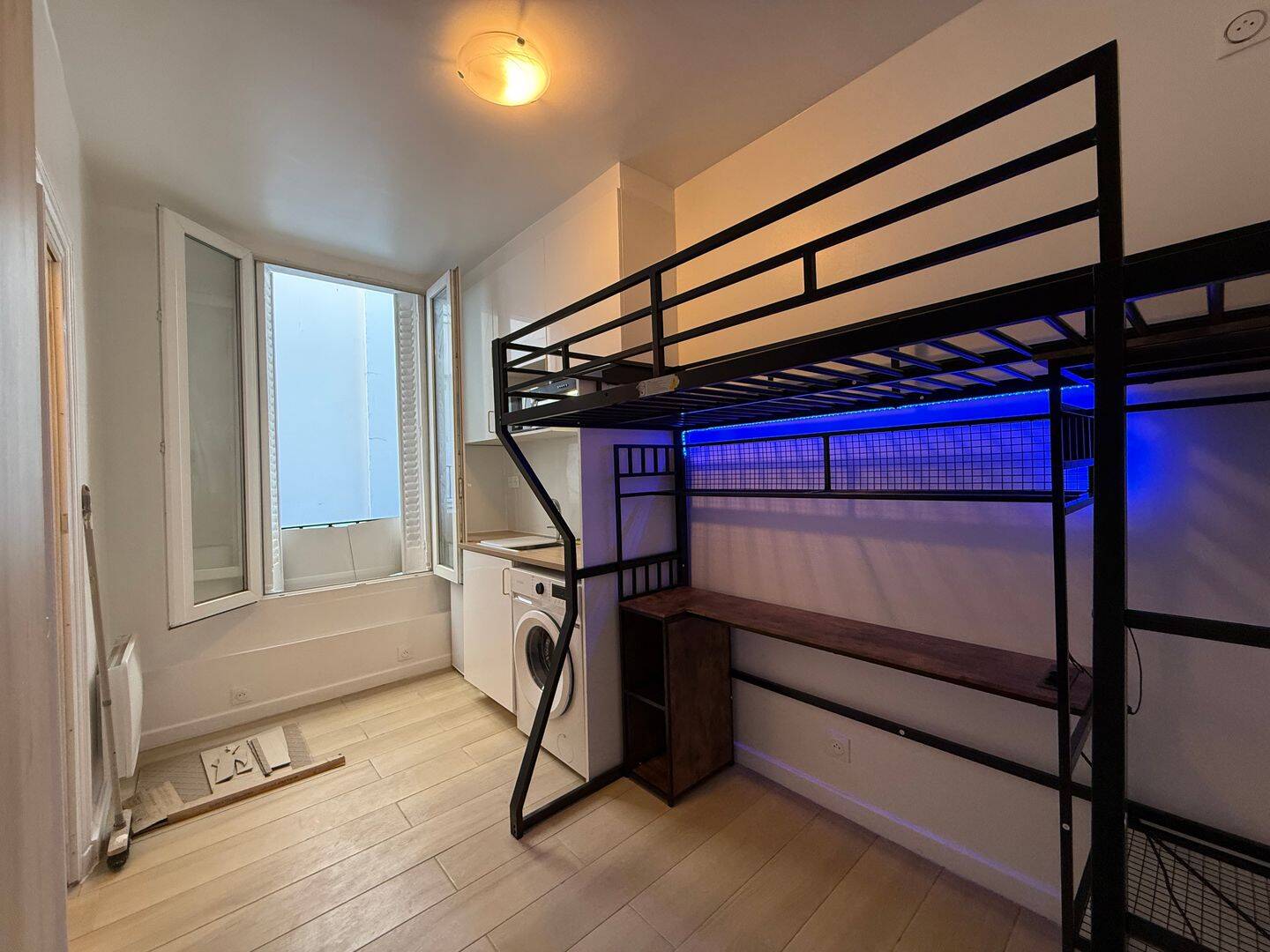 Appartement 1 pièce 13 m² · à Paris 20ème Arrondissement · 12,5 m² · 800 €