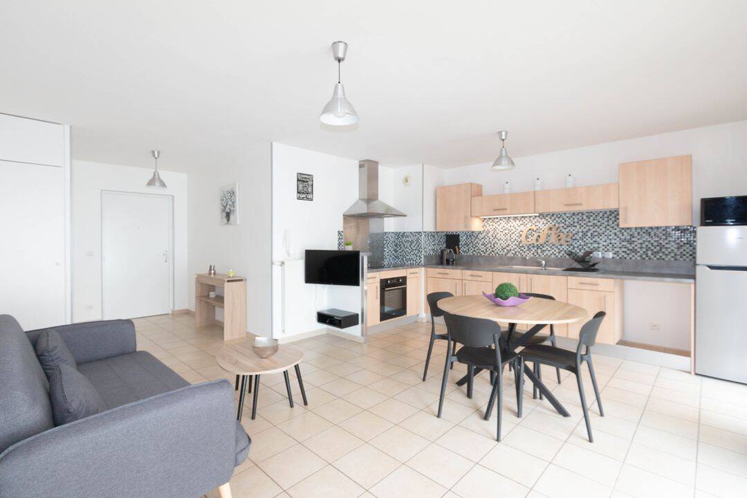Appartement 2 pièces 54 m² · à Grenoble · 54 m² · 1 090 €