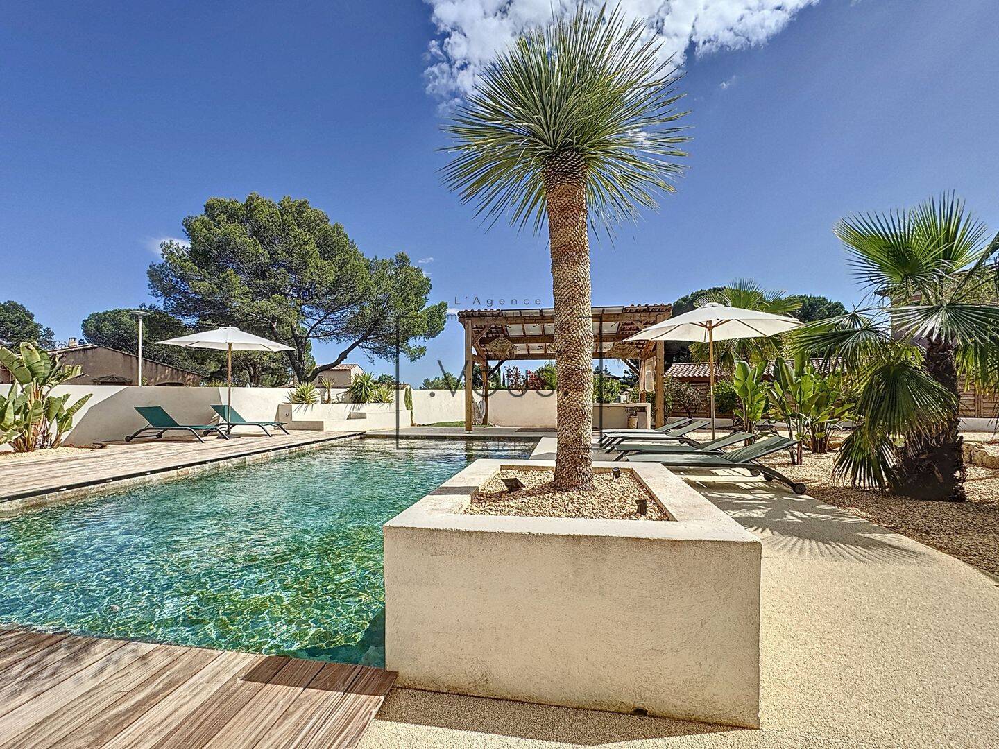 Maison 6 pièces 160 m² · à Roquebrune-sur-Argens · 160 m² · 960 000 €