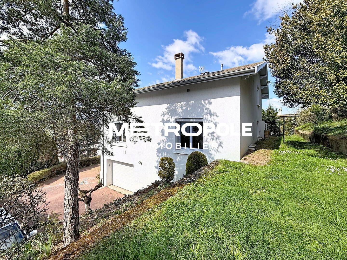 Maison 8 pièces 184 m² · à Tarare · 184 m² · 330 000 €