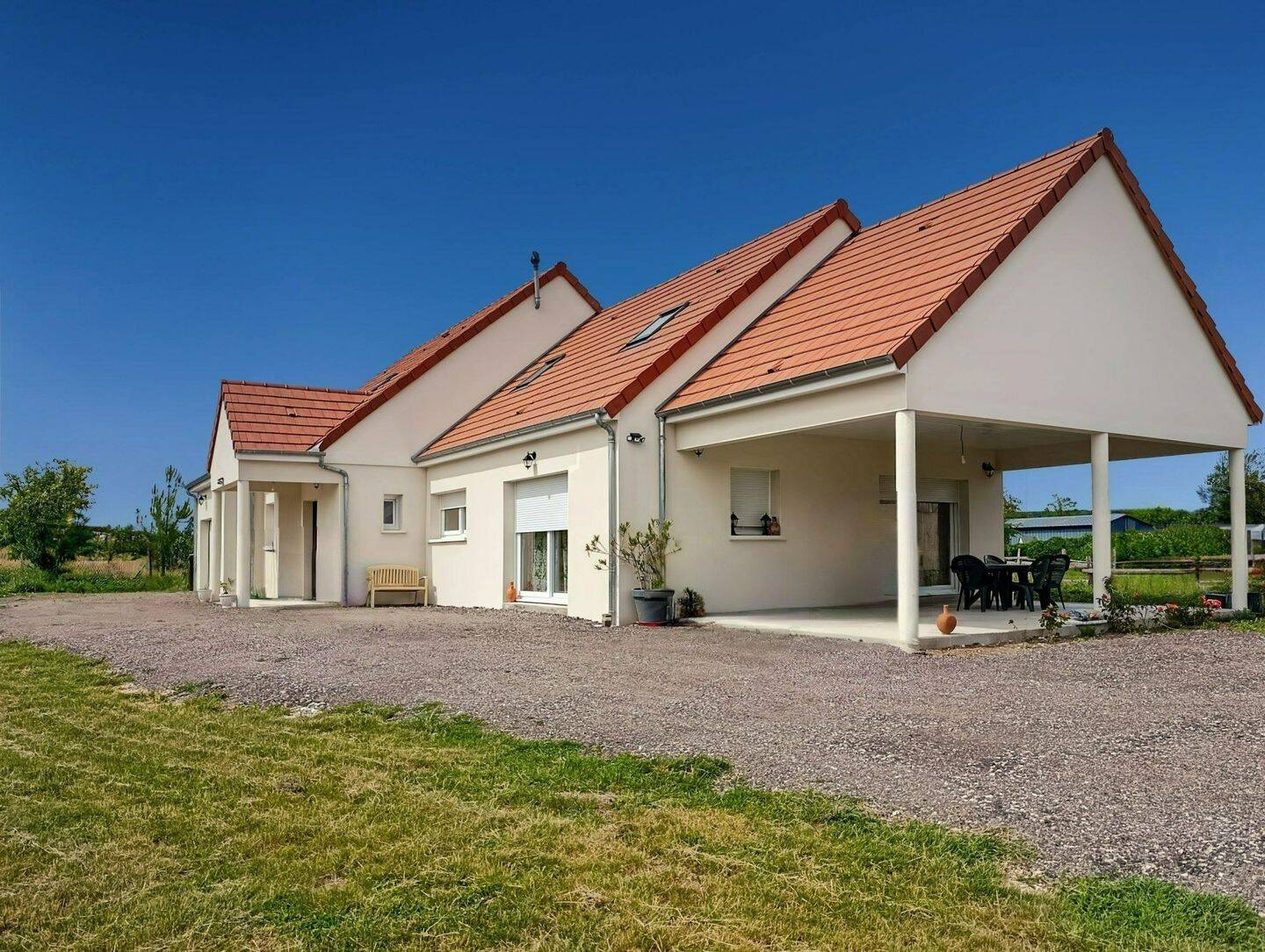 Maison 6 pièces 212 m² · à Mont-près-Chambord · 212 m² · 370 000 €