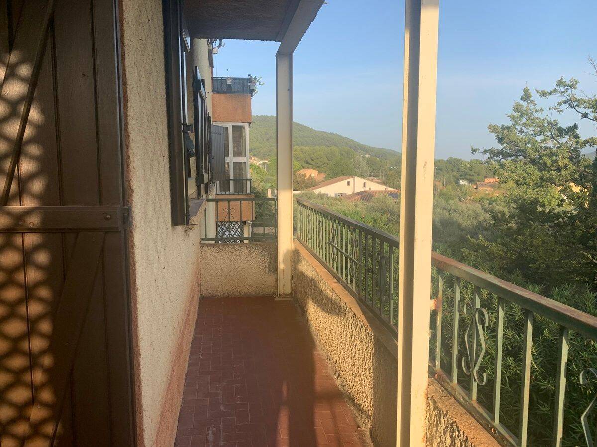 Appartement 4 pièces 83 m² · à Puget-Ville · 82,5 m² · 940 €/mois