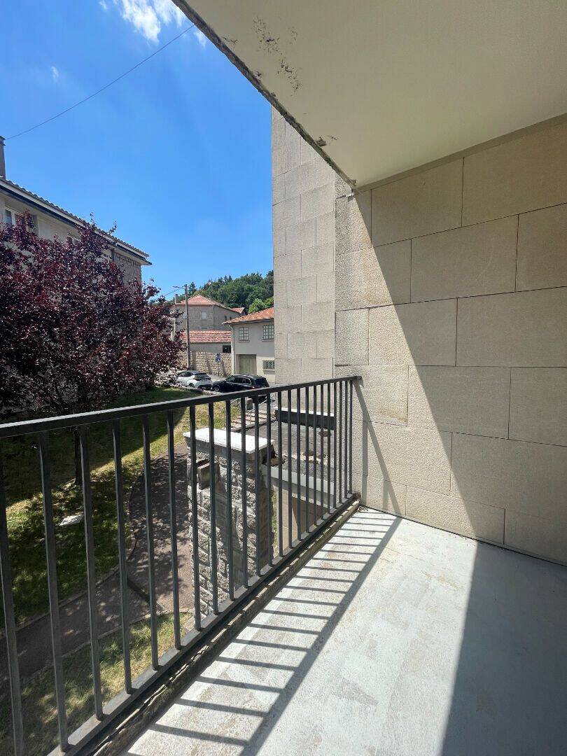 Appartement 4 pièces 76 m² · à Saint Bonnet le · 76 m² · 745 €/mois
