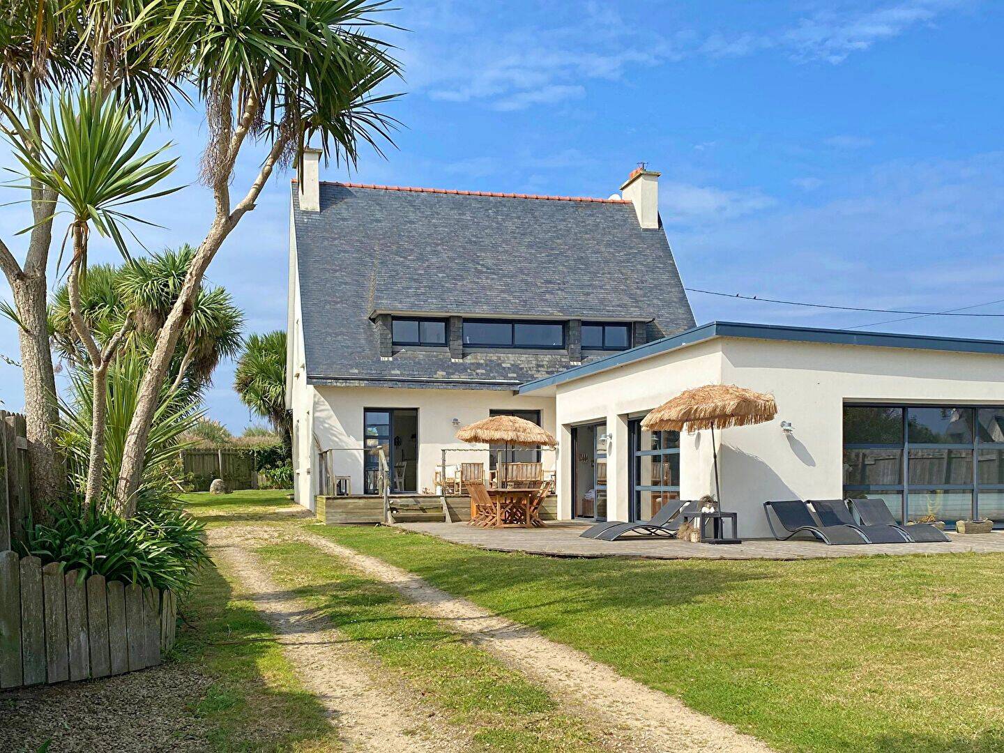 Maison 8 pièces 200 m² · à Plounéour-Brignogan-Plages · 200 m² · 690 000 €