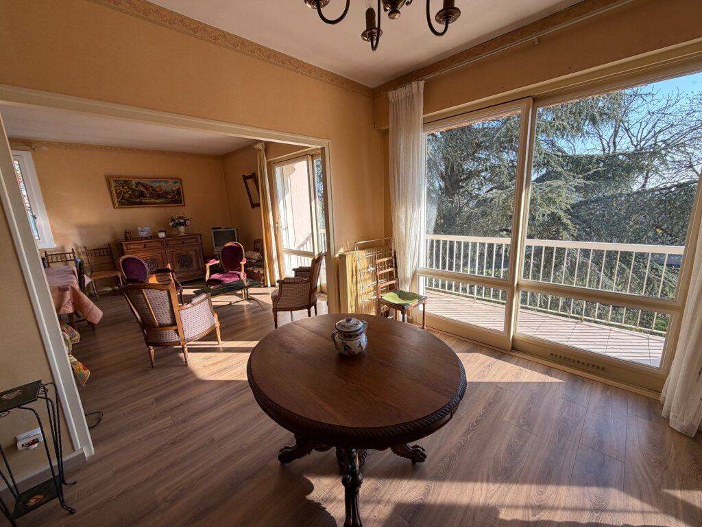 Appartement 5 pièces 110 m² · à Le Creusot · 110 m² · 110 000 €