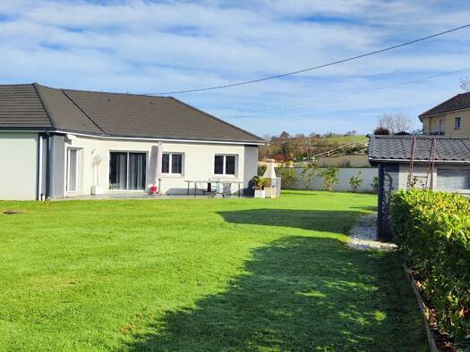 Maison de plain-pied à vendre 315 000 € 5 pièces 4 chambres 116 m² 1 505 m² de terrain Mazerolles 64230